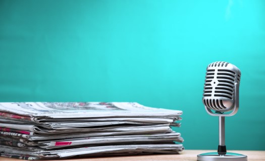 newspaper-mic