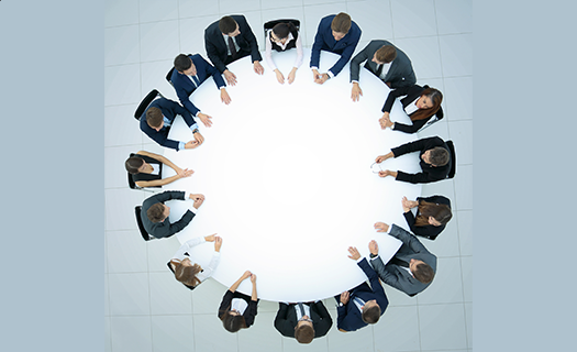 round-table-discussion-business-convention-presentation